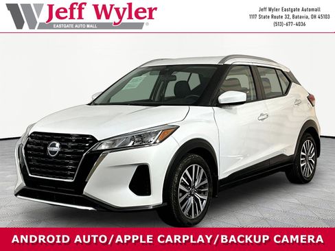 Used 2024 Nissan Kicks SV FWD image 1