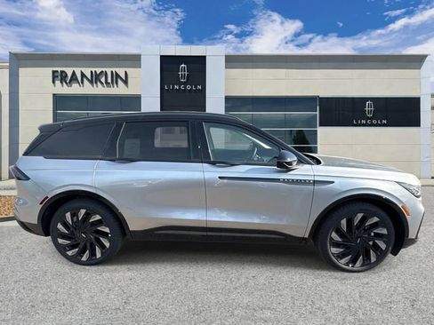 New 2026 Lincoln Nautilus Reserve AWD/4WD image 8