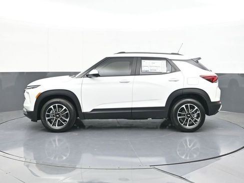 New 2026 Chevrolet TrailBlazer LT w/ Driver Confidence Package FWD image 10