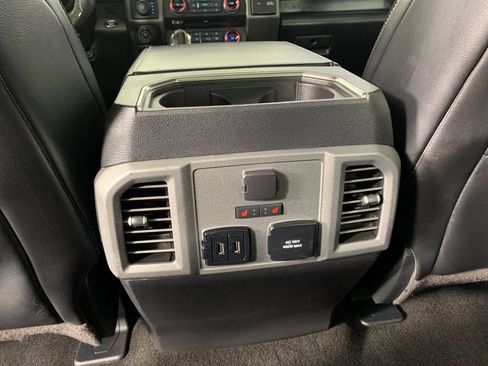 Used 2018 Ford F150 Raptor w/ Equipment Group 802A Luxury AWD/4WD image 33