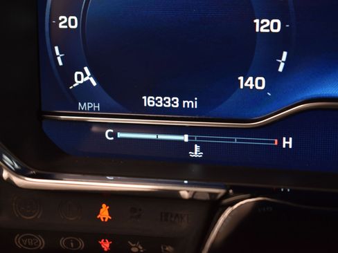 Used 2024 Chevrolet Silverado 1500 ZR2 w/ Technology Package image 15