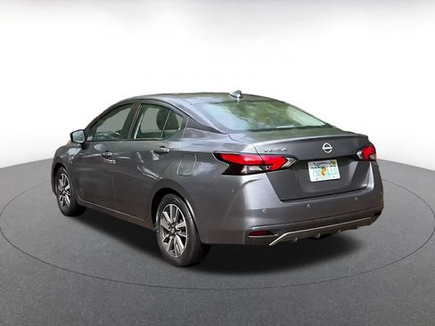 Used 2025 Nissan Versa SV image 11