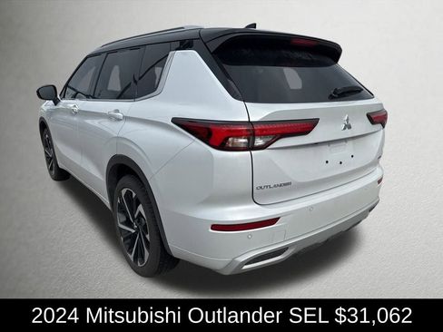 Used 2024 Mitsubishi Outlander SEL image 7