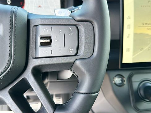 New 2026 Land Rover Defender 110 OCTA image 37