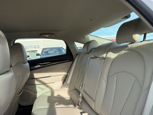 Used 2017 Buick LaCrosse Preferred image 30