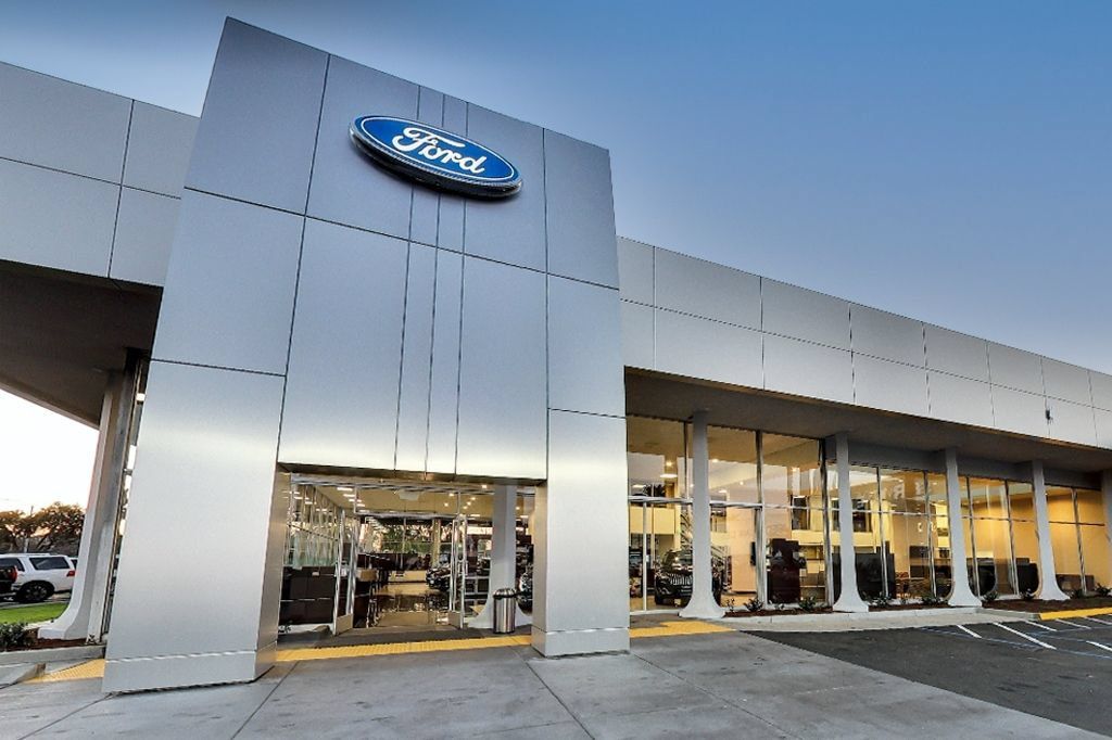 Certified 2019 Ford Fusion Energi Titanium FWD image 30