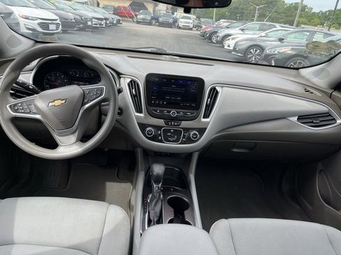 Used 2022 Chevrolet Malibu LS w/ Driver Confidence Package II image 14
