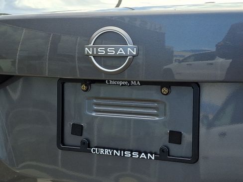 Used 2024 Nissan Sentra SV FWD image 29