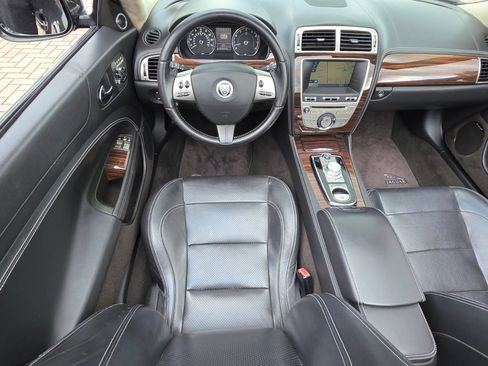 Used 2010 Jaguar XK Convertible RWD image 6