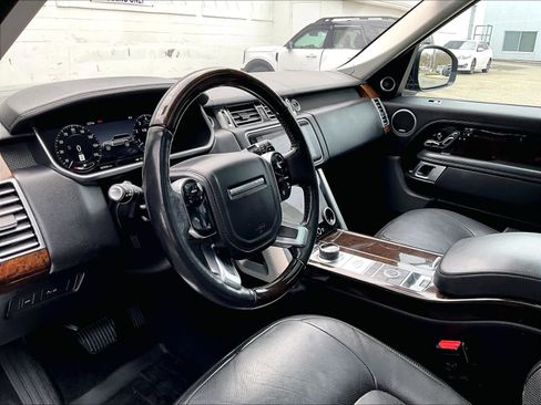 Used 2020 Land Rover Range Rover HSE image 8