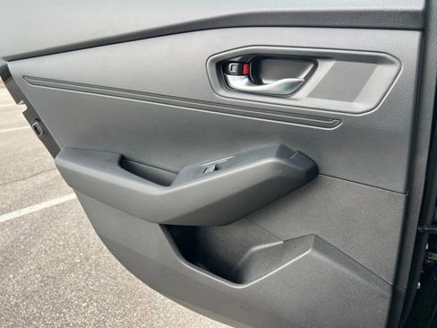 Used 2025 Honda Accord Sport image 29