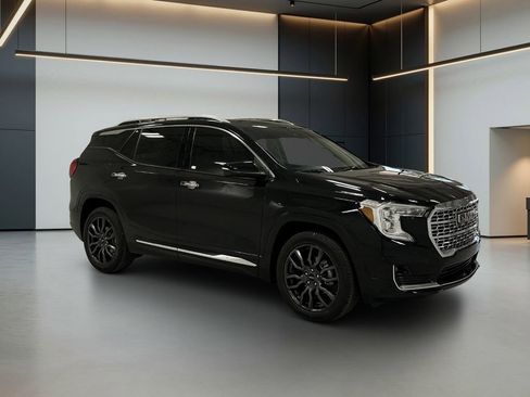 Used 2022 GMC Terrain Denali w/ Black Diamond Edition AWD/4WD image 7