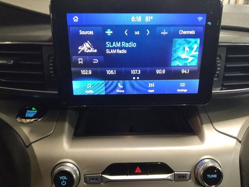 Used 2020 Ford Explorer XLT w/ Equipment Group 202A RWD image 25