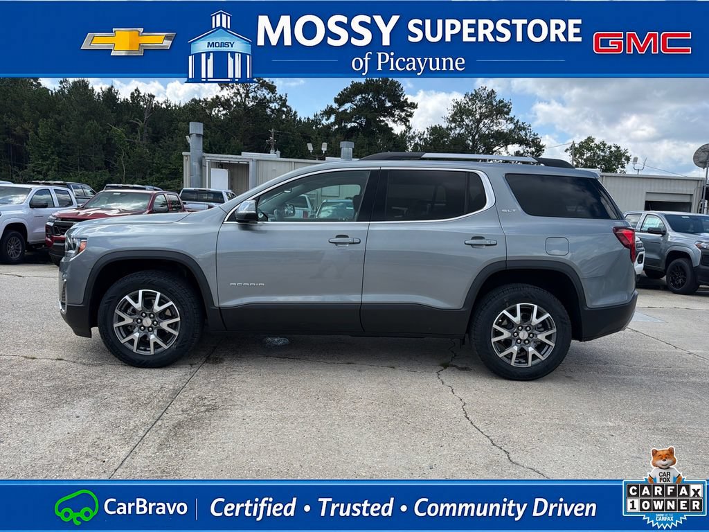 Certified 2023 GMC Acadia SLT w/ LPO, Floor Liner Package FWD image 3