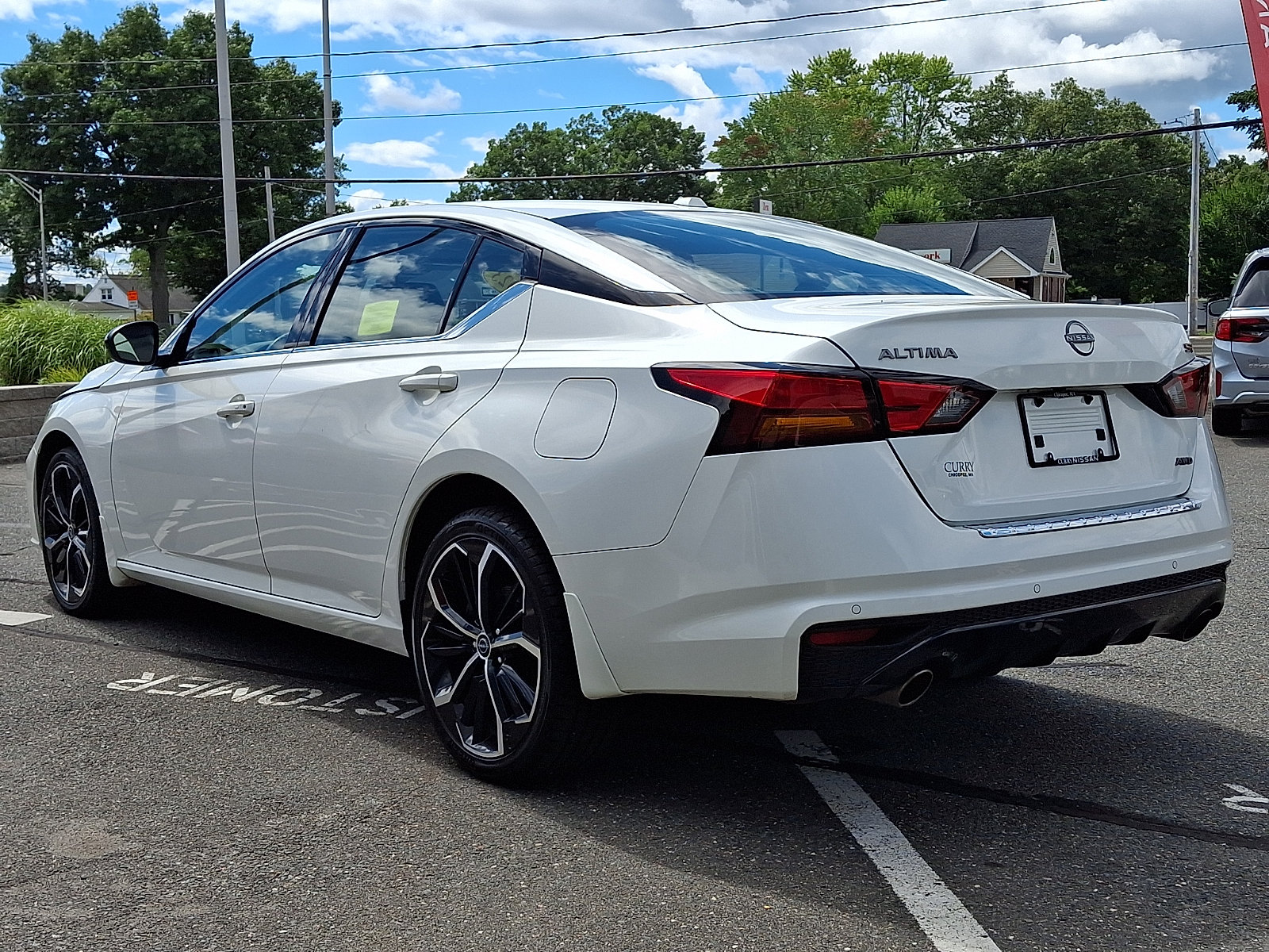 Used 2023 Nissan Altima 2.5 SR AWD/4WD image 4