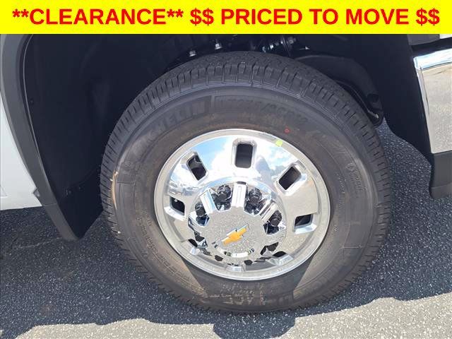 New 2026 Chevrolet Silverado 3500 W/T AWD/4WD image 33