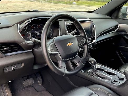 Used 2023 Chevrolet Traverse LT w/ LT Premium Package AWD/4WD image 14