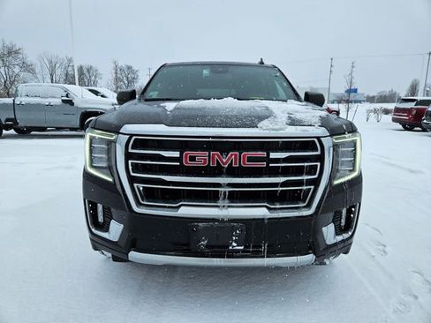Used 2024 GMC Yukon XL SLT AWD/4WD image 2