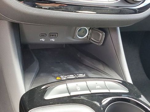 New 2026 Buick Envista Sport Touring w/ Convenience I Package FWD image 23