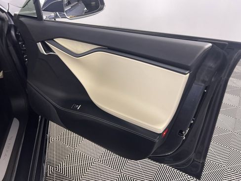 Used 2021 Tesla Model S Long Range image 31