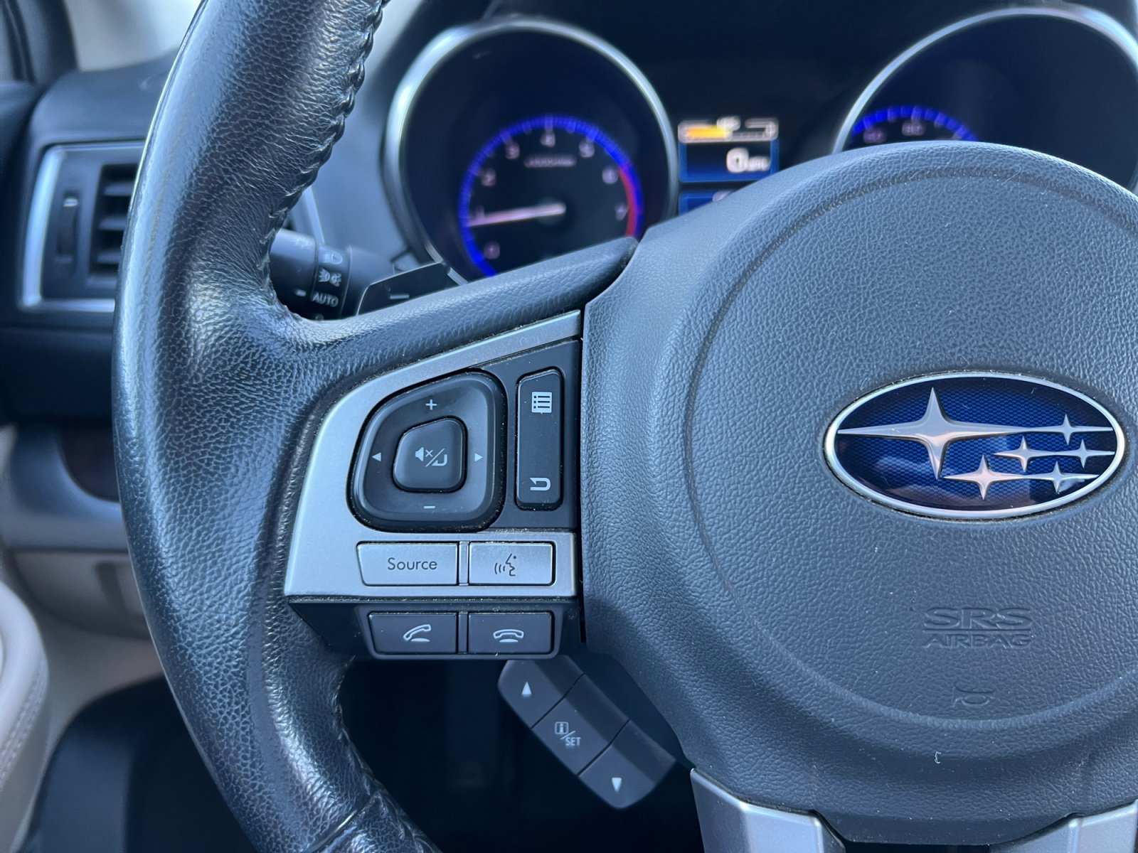 Used 2015 Subaru Outback 2.5i Limited w/ Popular Package #4 AWD/4WD image 29