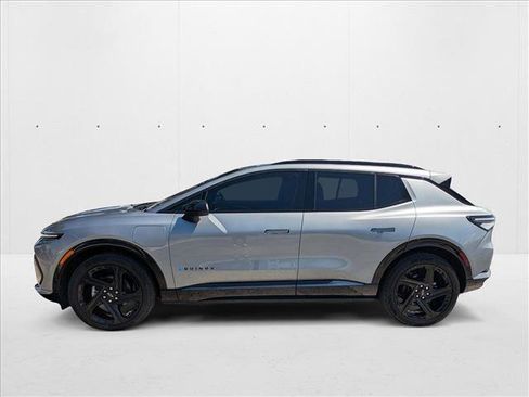 New 2025 Chevrolet Equinox EV RS image 5