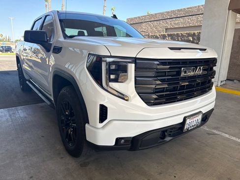Used 2024 GMC Sierra 1500 Elevation w/ X31 Off-Road Package AWD/4WD image 3