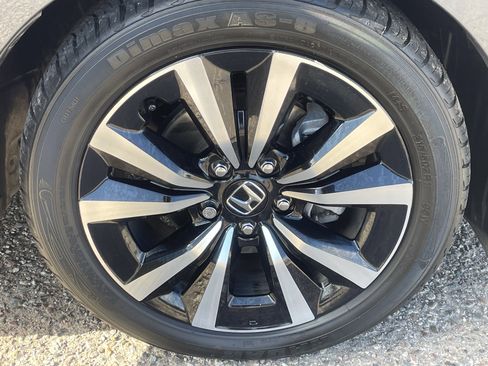 Used 2023 Honda Civic EX-L image 8