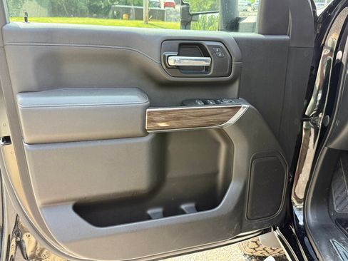 Used 2022 Chevrolet Silverado 2500 LT w/ Convenience Package AWD/4WD image 14