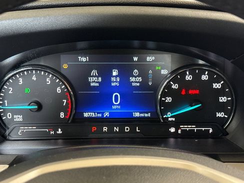 Used 2024 Ford Explorer XLT w/ Equipment Group 202A AWD/4WD image 25