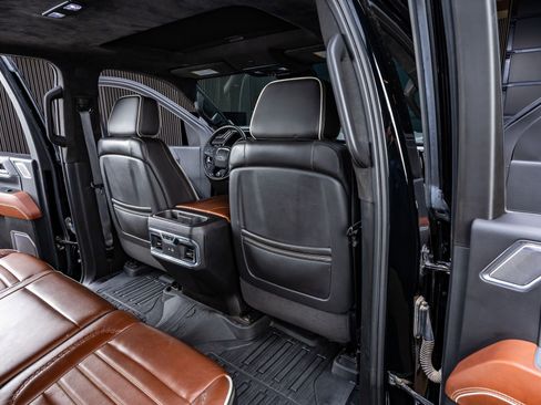 Used 2024 GMC Sierra 2500 Denali Ultimate image 32