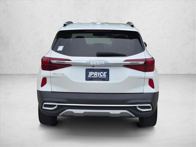 Used 2022 Kia Seltos SX w/ Sunroof Package AWD/4WD image 7