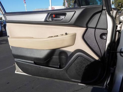 Used 2017 Subaru Outback 2.5i image 23