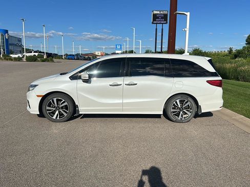 Used 2020 Honda Odyssey Elite image 6