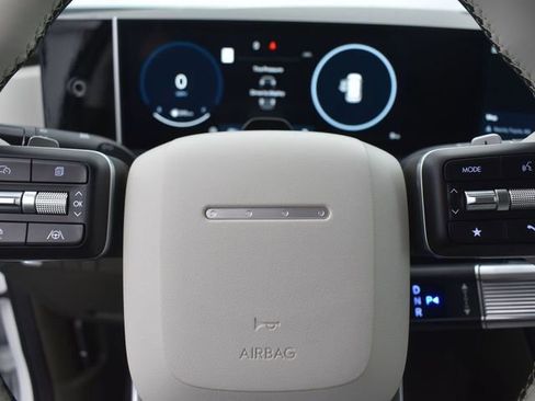Used 2025 Hyundai Santa Fe Calligraphy FWD image 12