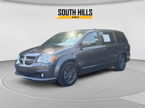 Used 2016 Dodge Grand Caravan SXT FWD image 1