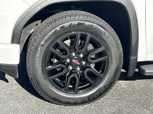 Used 2022 GMC Sierra 1500 Elevation AWD/4WD image 17