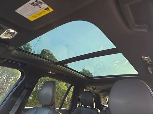 Used 2019 Volvo XC90 T8 Inscription w/ Protection Package image 17