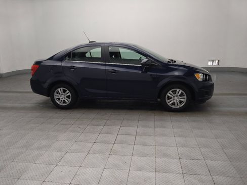 Used 2016 Chevrolet Sonic LT image 11