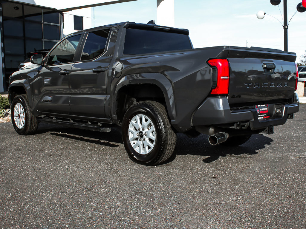 Used 2026 Toyota Tacoma SR5 AWD/4WD image 4