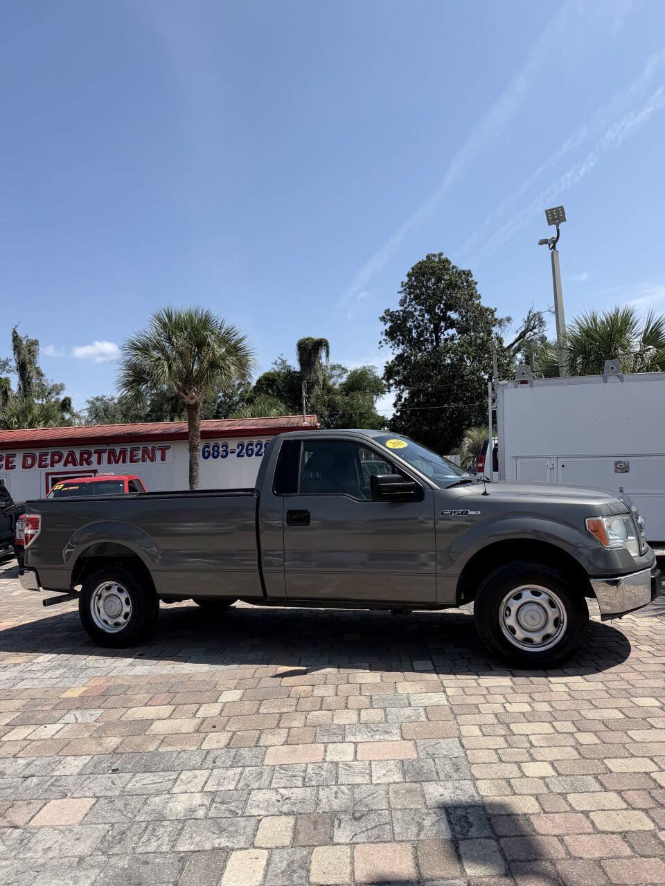 Used 2010 Ford F150 XL RWD image 4