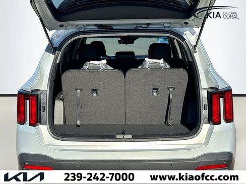 New 2026 Kia Sorento S w/ S Panoramic Sunroof Package image 12