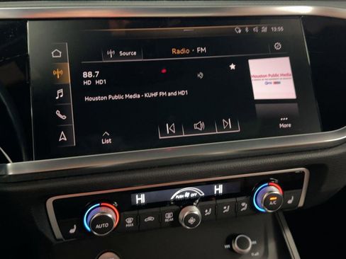 Used 2020 Audi Q3 2.0T Premium Plus w/ Premium Plus Package image 23