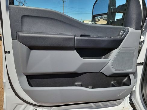 New 2026 Ford F250 XL w/ XL Off-Road Package AWD/4WD image 18