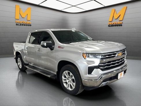 Used 2022 Chevrolet Silverado 1500 LTZ w/ Technology Package image 2
