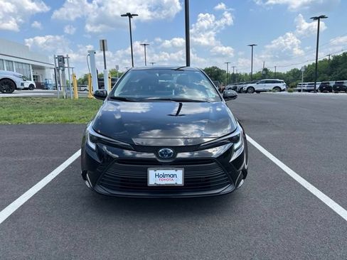 Certified 2024 Toyota Corolla LE w/ LE Convenience Package AWD/4WD image 2