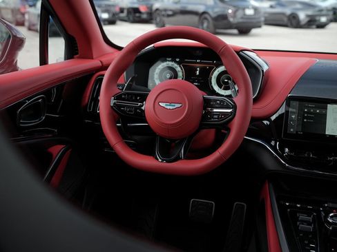 New 2026 Aston Martin DBX 707 image 29