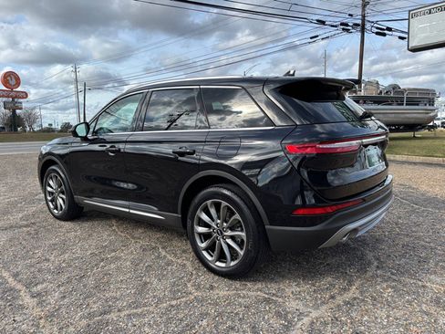 Used 2020 Lincoln Corsair FWD w/ Premium Package image 3