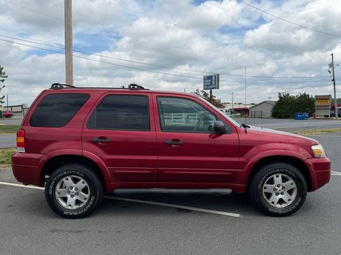 Used 2007 Ford Escape XLT FWD image 2