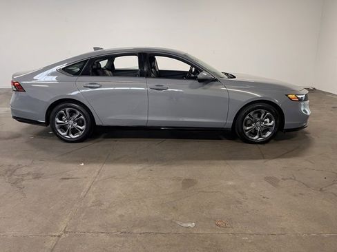 Used 2024 Honda Accord EX-L image 2
